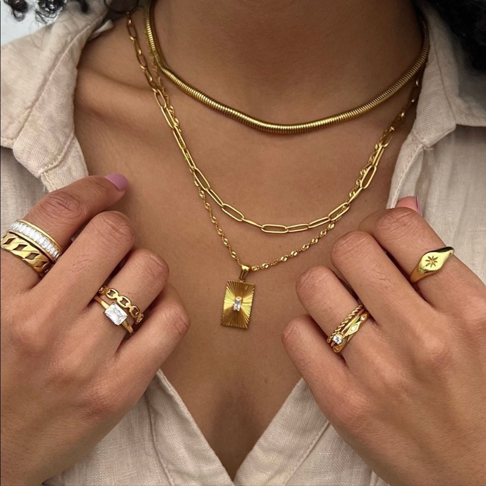 Silver chain necklace NWOT.quality & shiny . Handmade